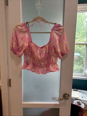 Forever 21 Pink Floral Puff-Sleeve Smocked Crop Top